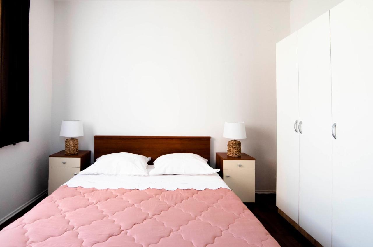 Apartment Alkar Sinj Bagian luar foto